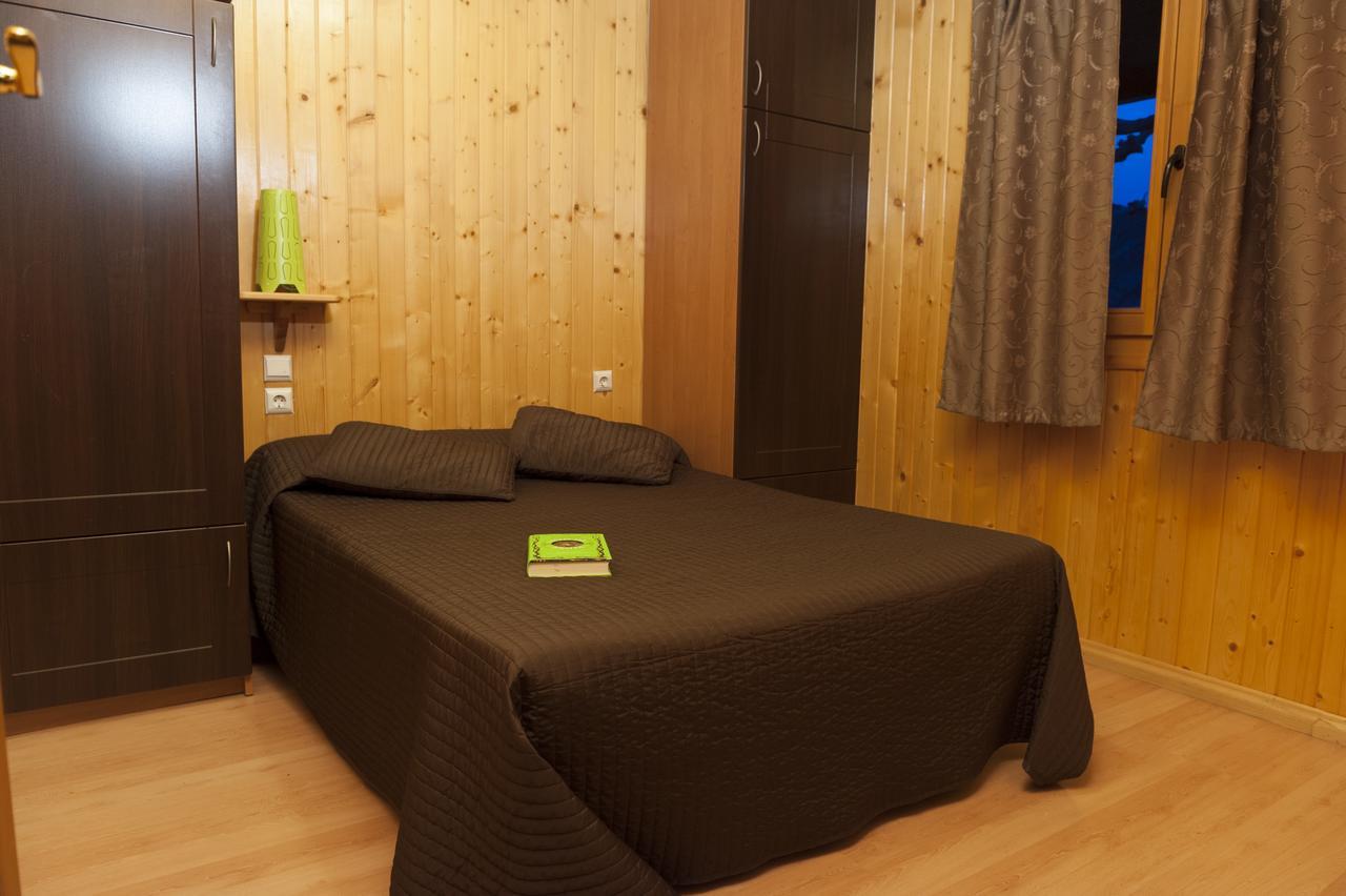 La Noguera Camping Sant Llorenc de Montgai Exterior photo
