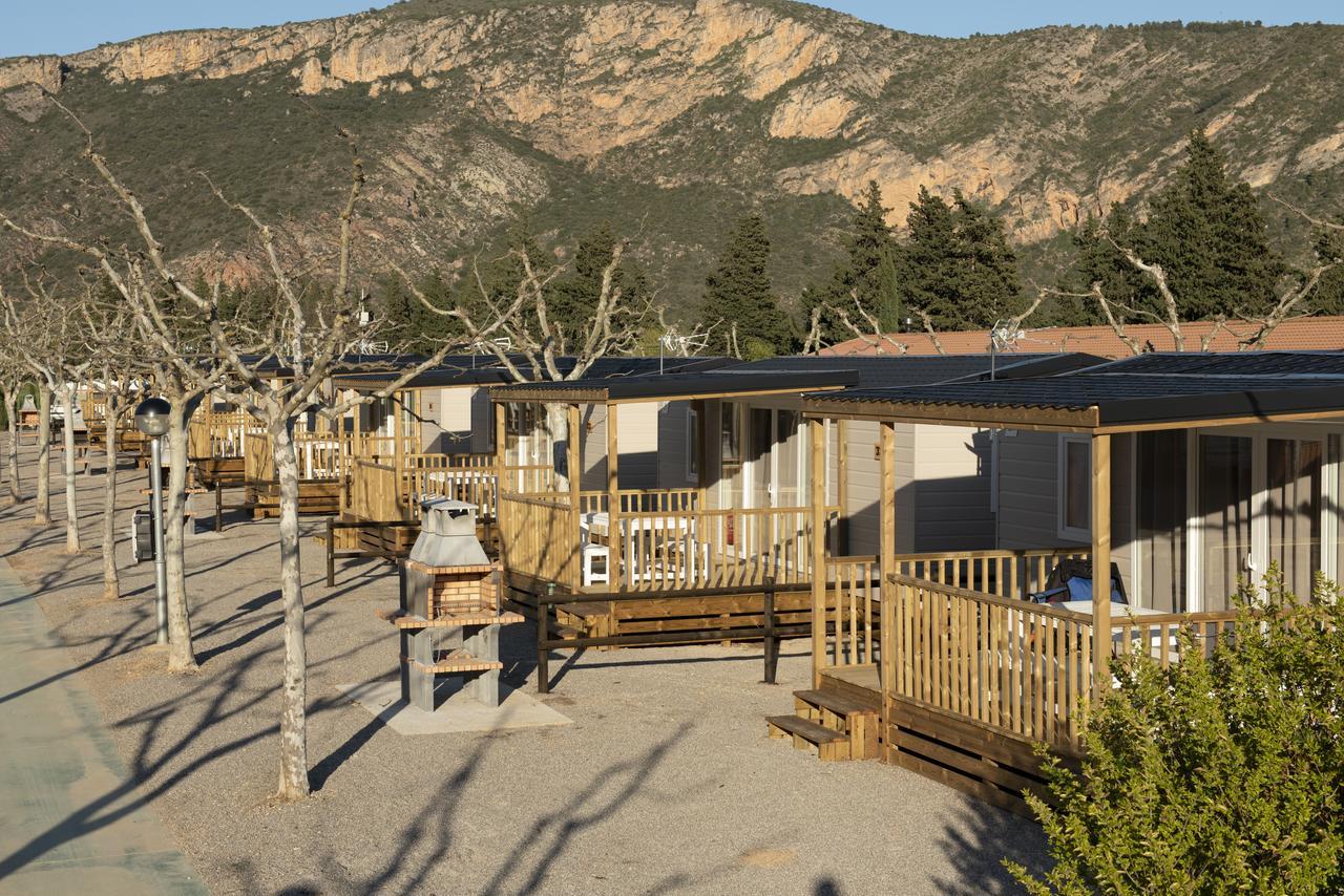 La Noguera Camping Sant Llorenc de Montgai Exterior photo
