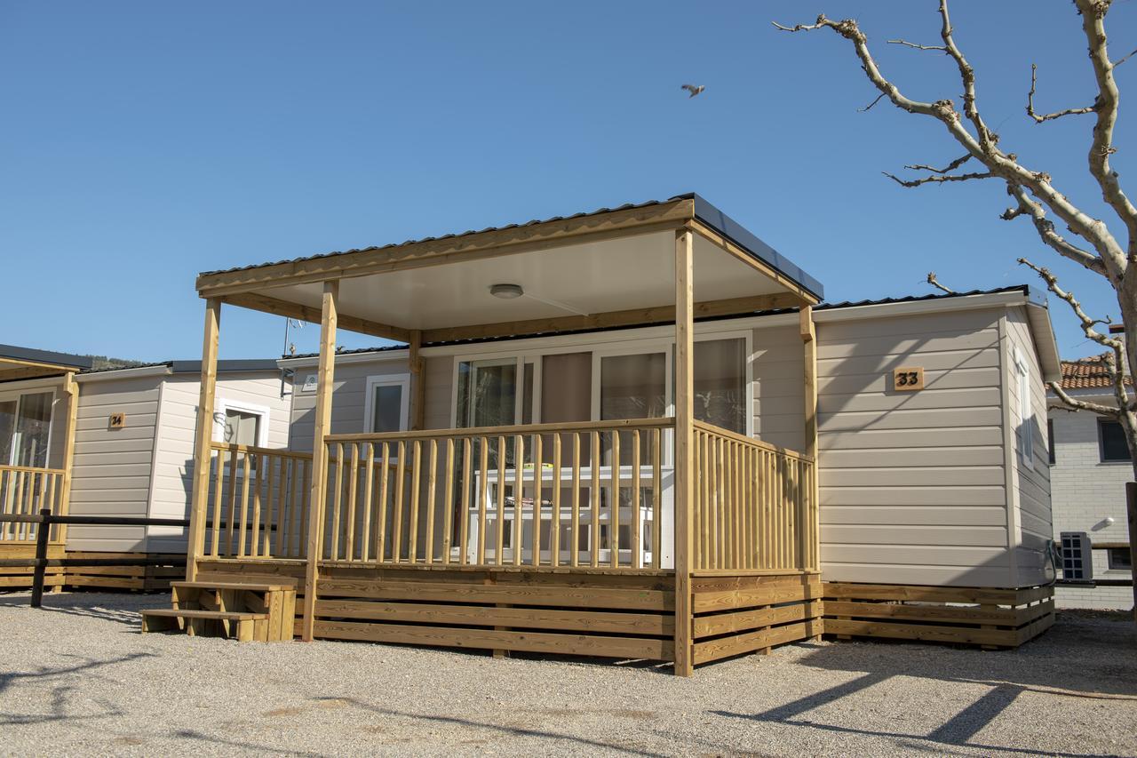 La Noguera Camping Sant Llorenc de Montgai Exterior photo