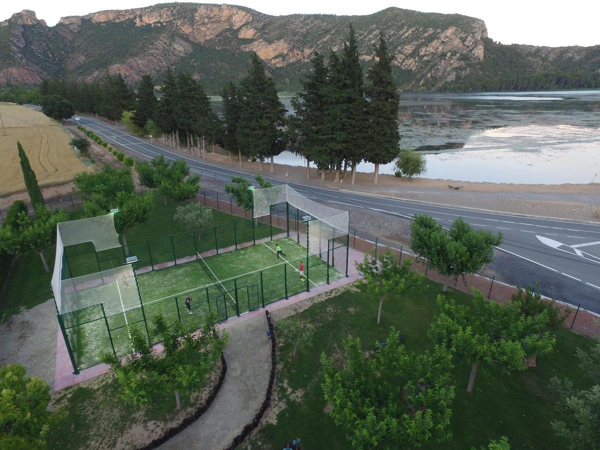 La Noguera Camping Sant Llorenc de Montgai Exterior photo
