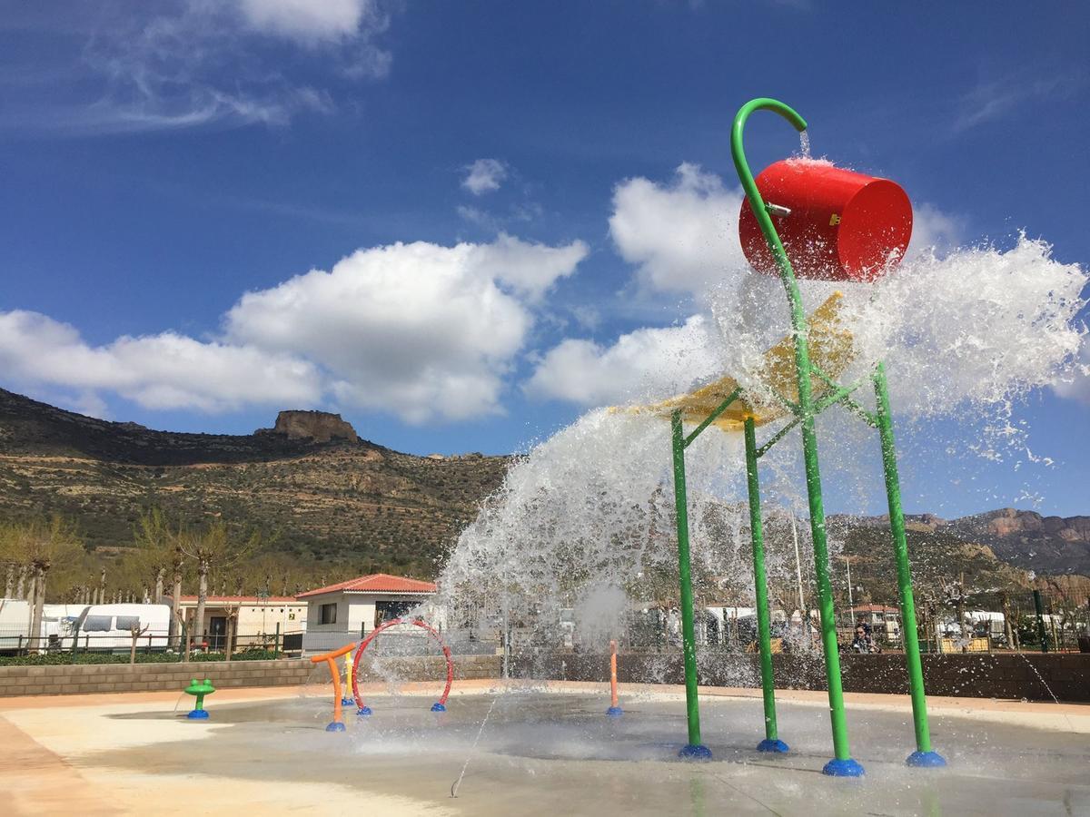La Noguera Camping Sant Llorenc de Montgai Exterior photo